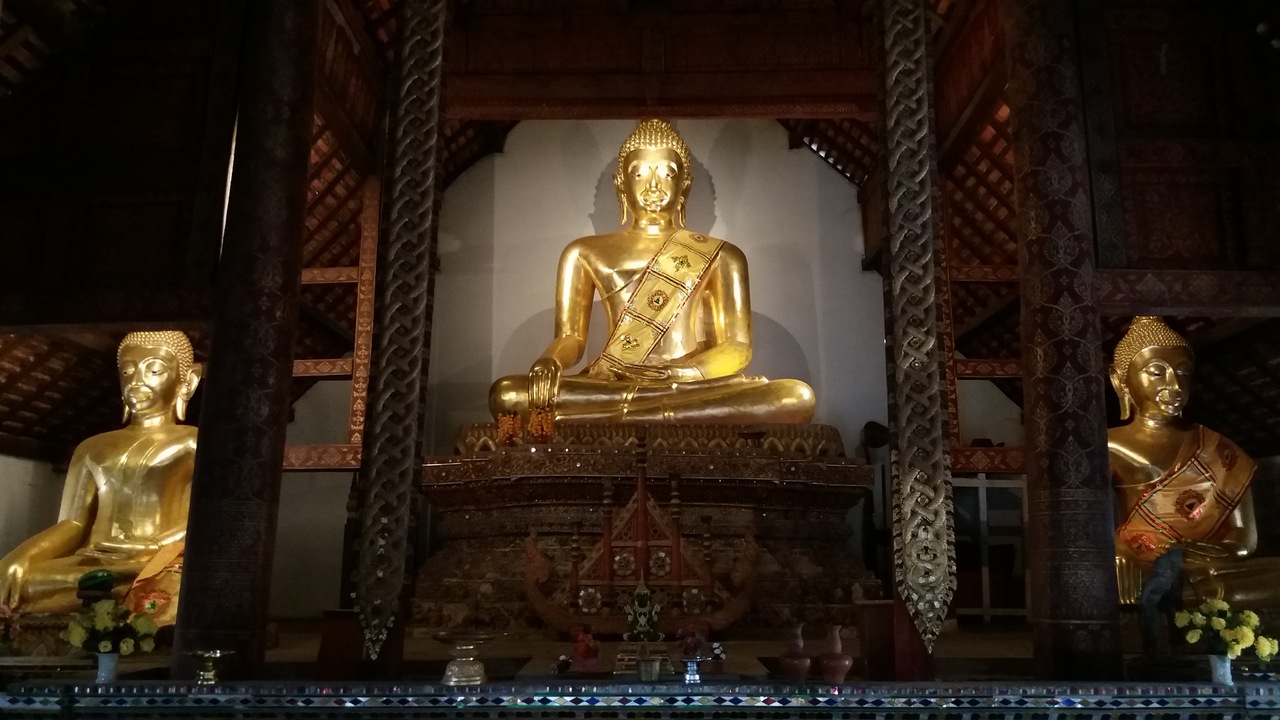Wat Phra Kaew Don Tao Suchadaram - Phra Viharn Lam Kai Suchada, photo: Daniel Karwicki