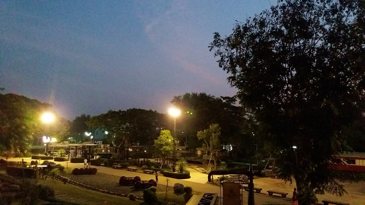 Black Bridge Railway Park in Lampang – historic trains and bridge