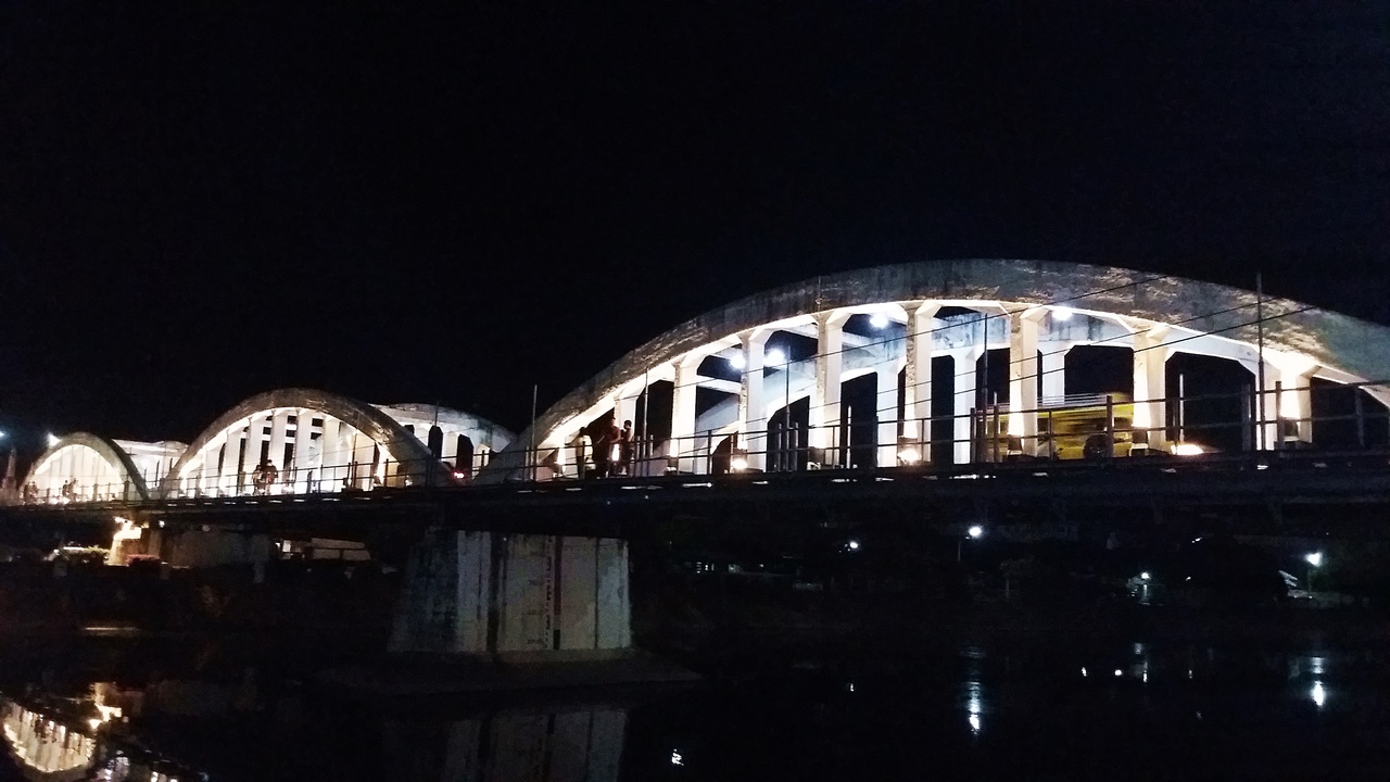 Ratsada Phisek Bridge - photo: Daniel Karwicki