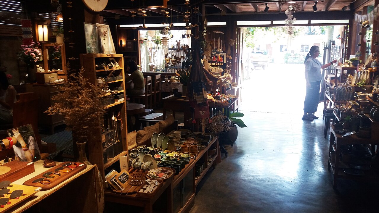 Papacraft in Lampang - photo: Daniel Karwicki