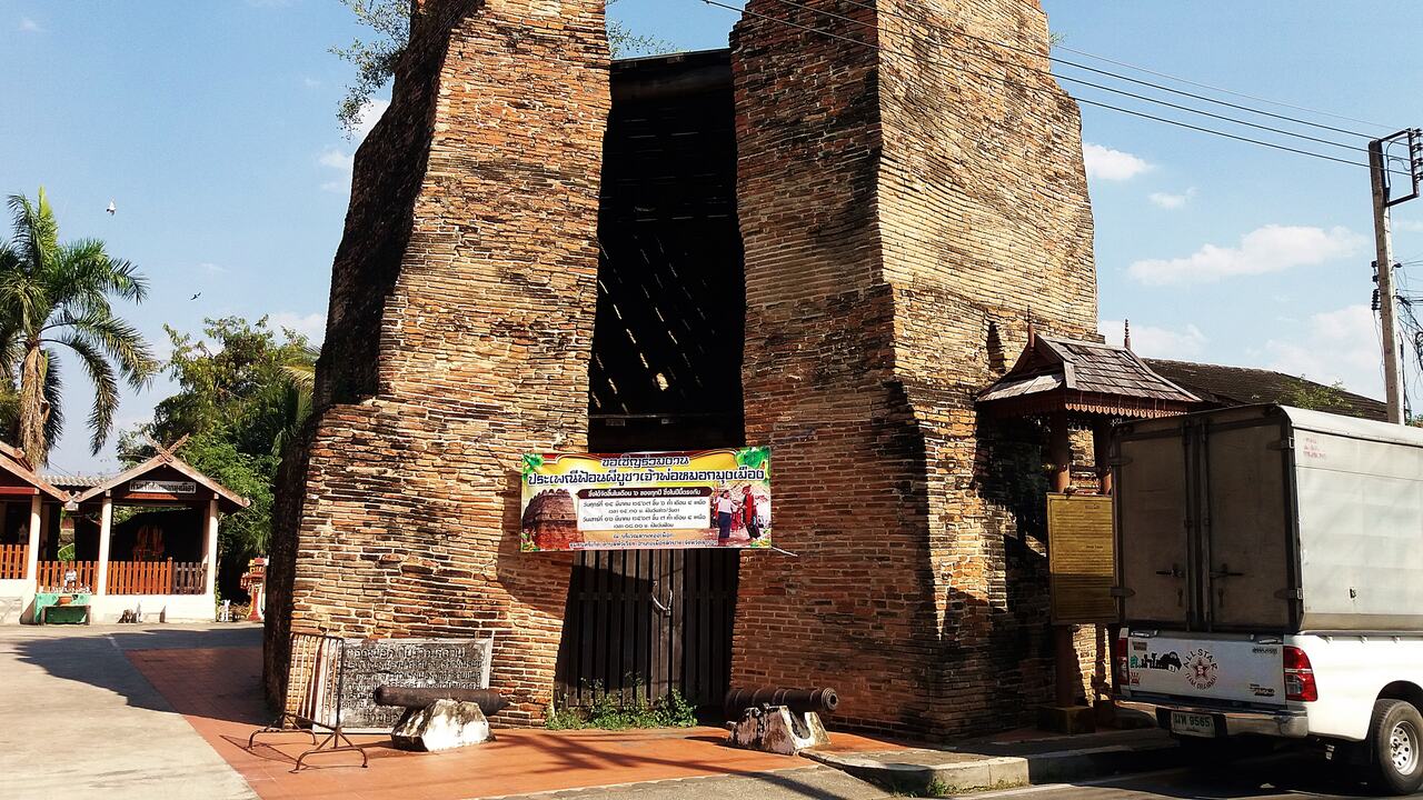 Amok Tower in Lampang - photo: Daniel Karwicki