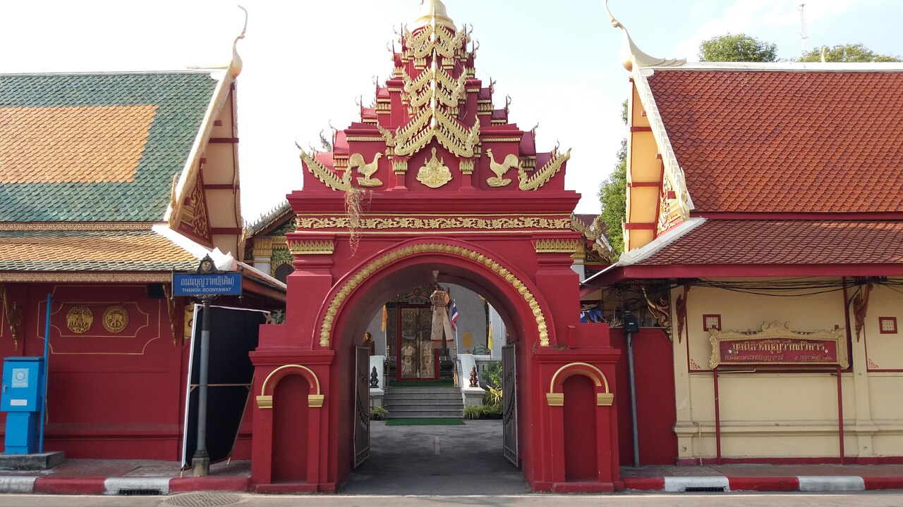 Wat Bunyawan Wihan - photo: Daniel Karwicki