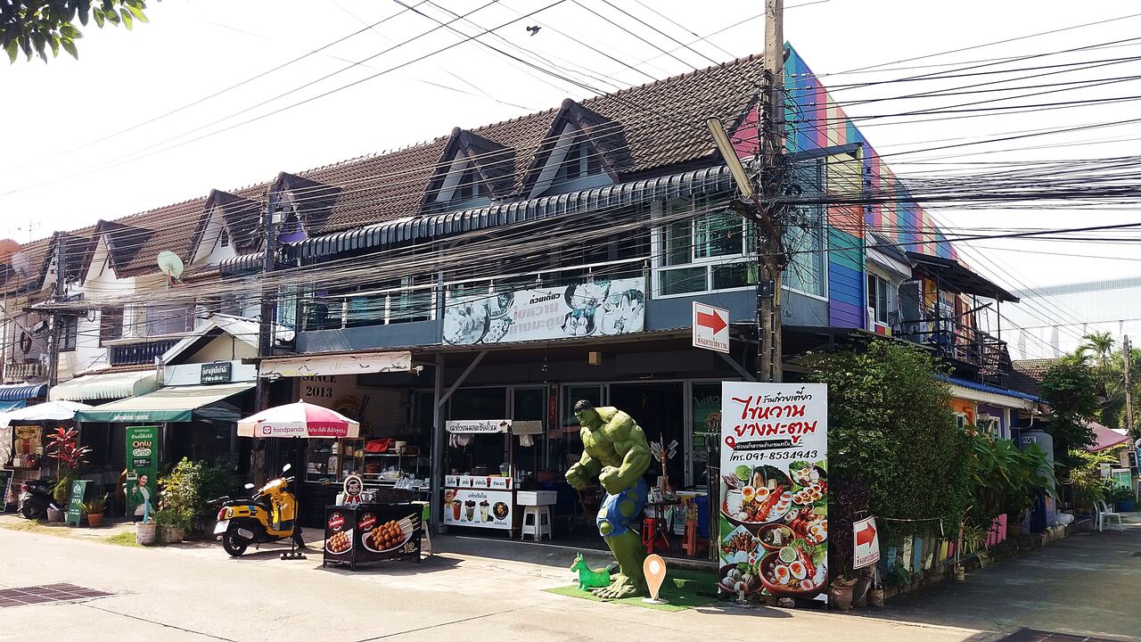 Kuai tiao in Lampang – dining with the Hulk